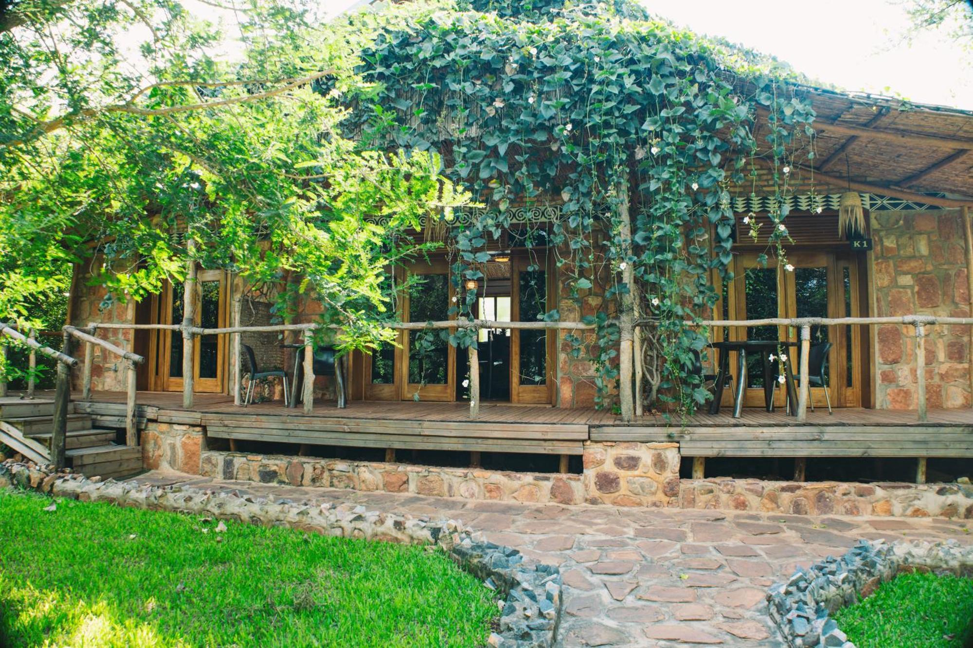 Akagera Transit Lodge Exterior foto